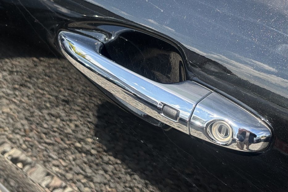 Продам Kia Niro 64 квт 2022 года в Львове