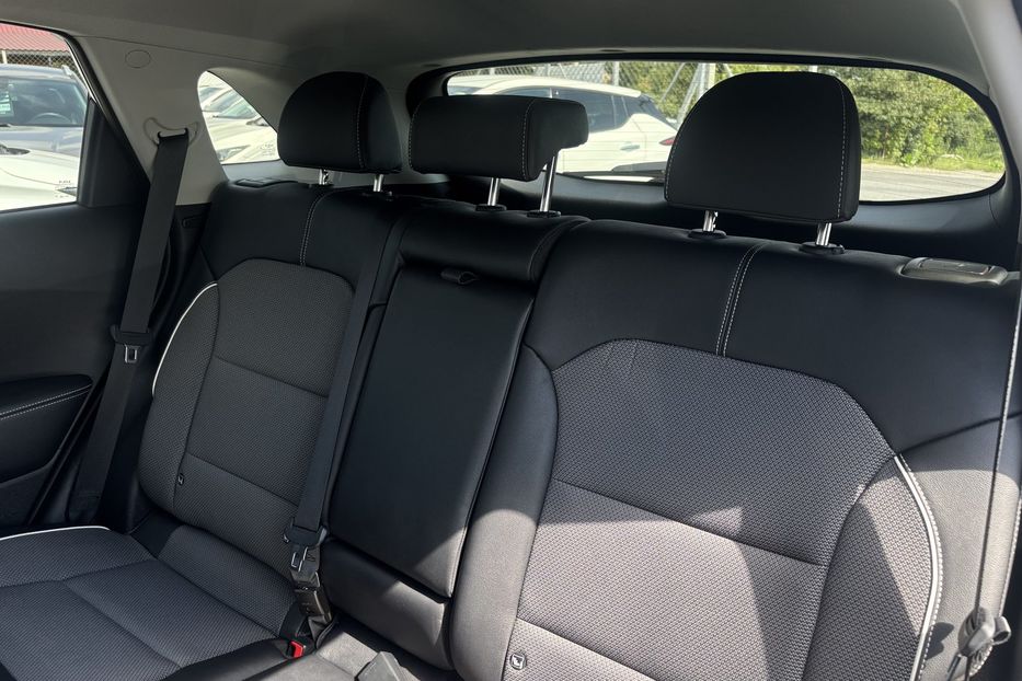 Продам Kia Niro 64 квт 2022 года в Львове