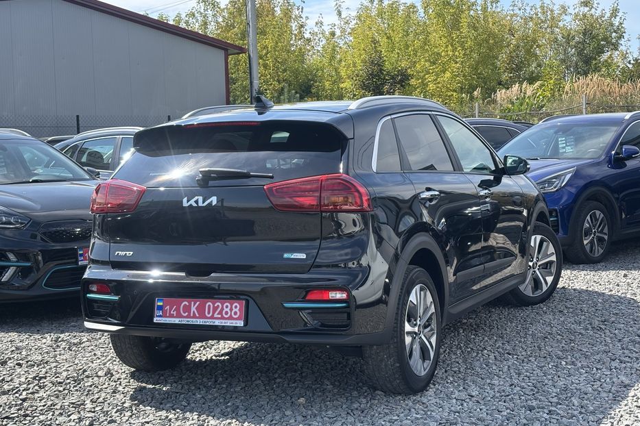 Продам Kia Niro 64 квт 2022 года в Львове