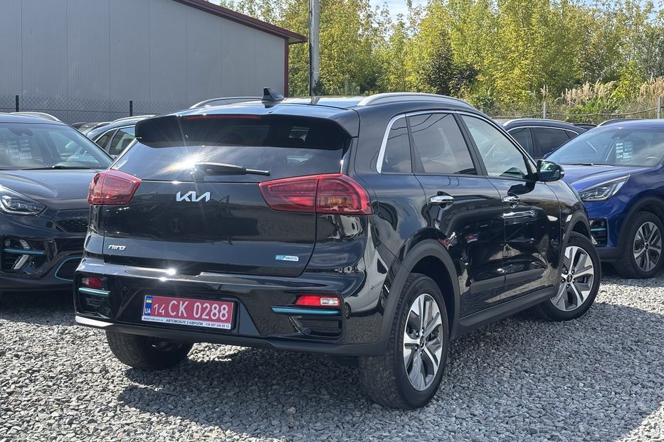 Продам Kia Niro 64 квт 2022 года в Львове