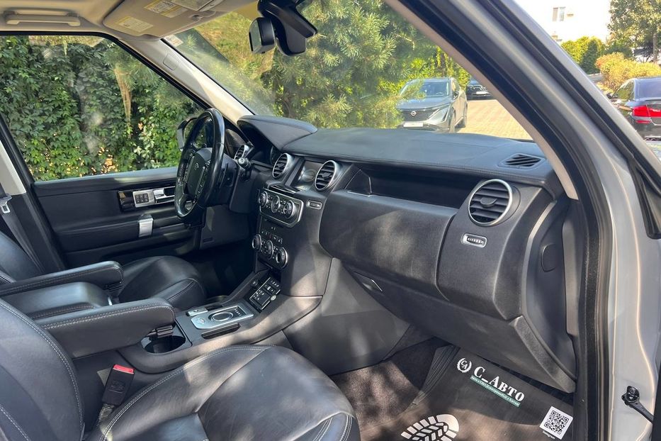 Продам Land Rover Discovery 2016 года в Черновцах