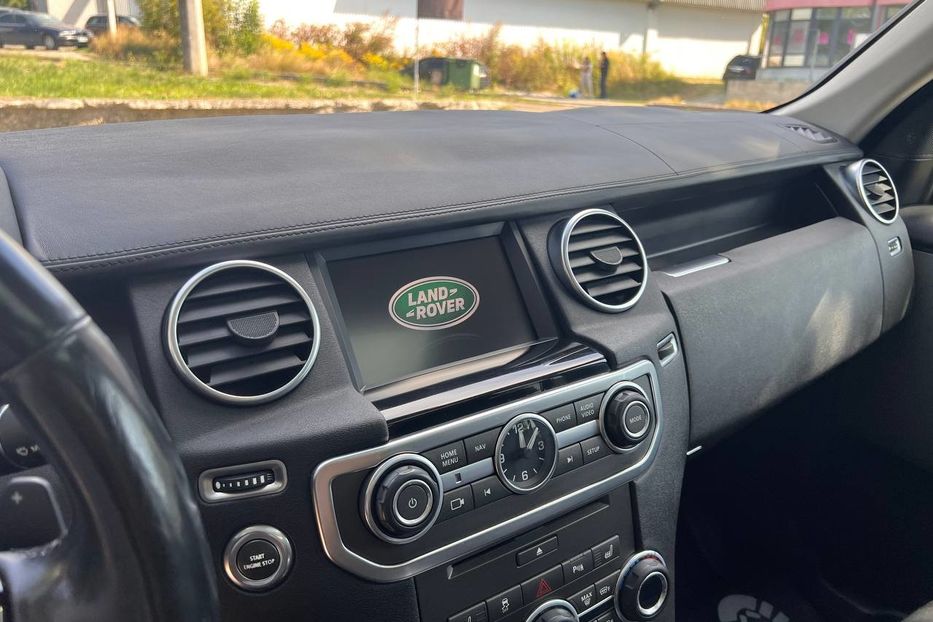 Продам Land Rover Discovery 2016 года в Черновцах
