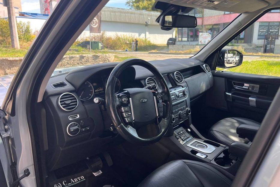 Продам Land Rover Discovery 2016 года в Черновцах