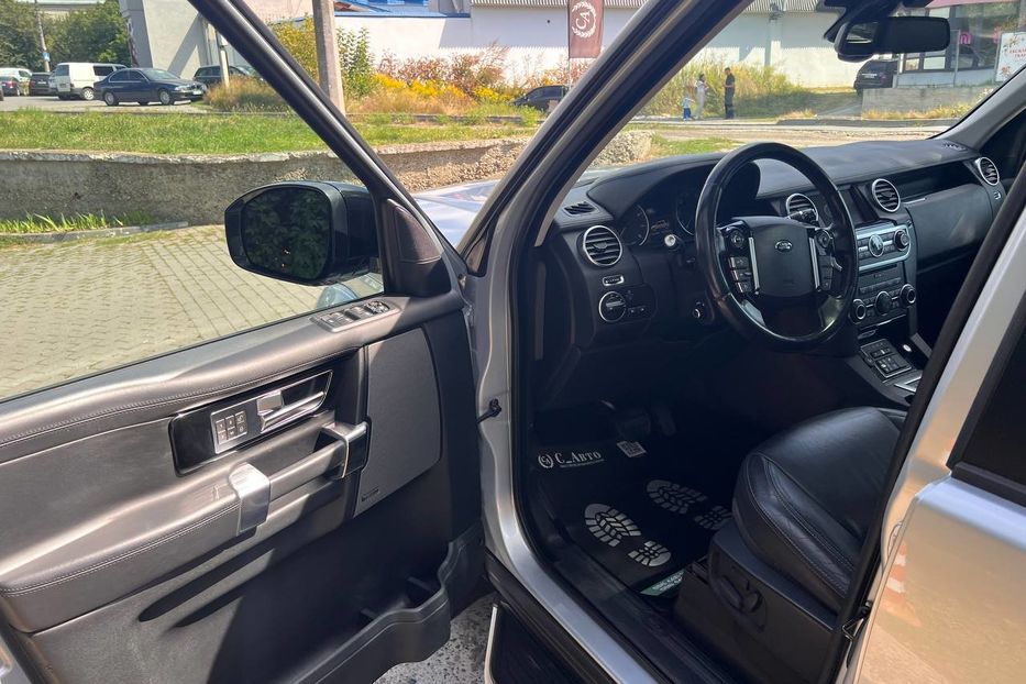 Продам Land Rover Discovery 2016 года в Черновцах