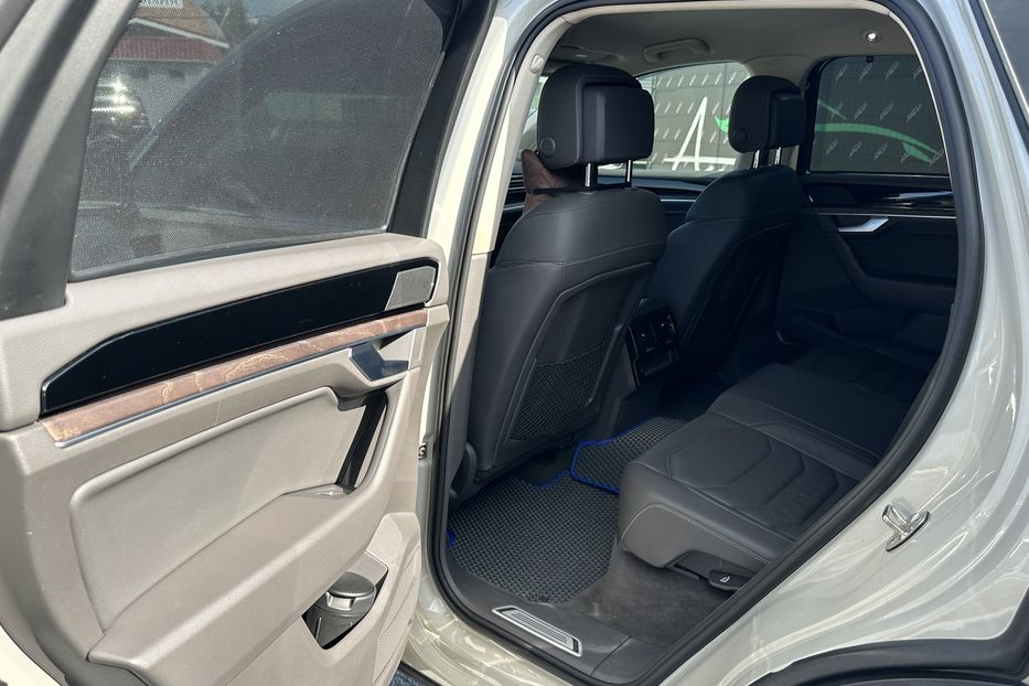 Продам Volkswagen Touareg TDI 4Motion 2020 года в Киеве