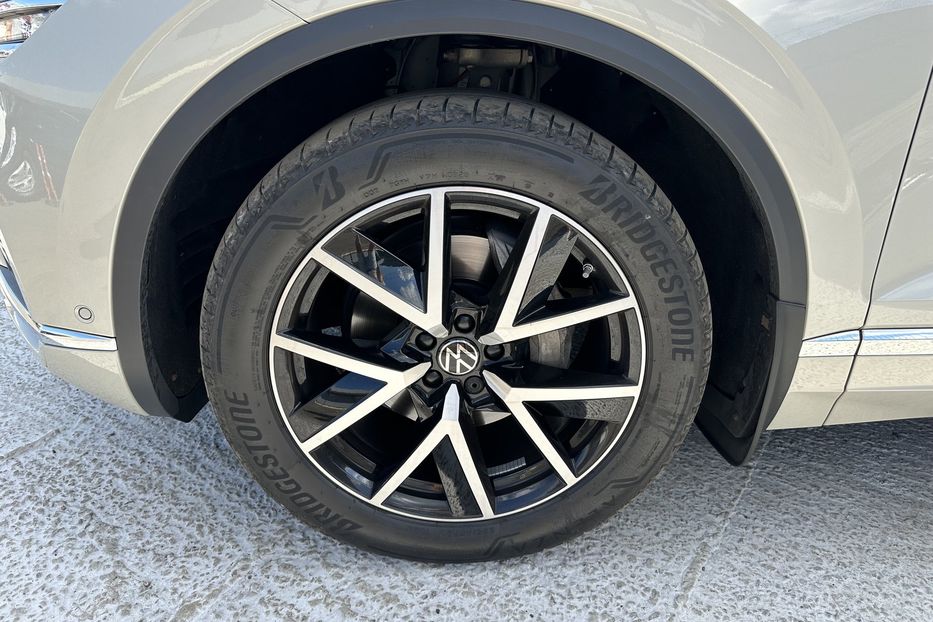 Продам Volkswagen Touareg TDI 4Motion 2020 года в Киеве