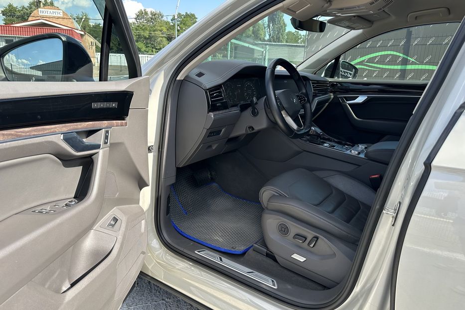 Продам Volkswagen Touareg TDI 4Motion 2020 года в Киеве