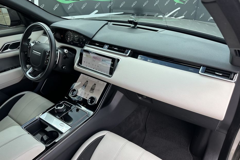 Продам Land Rover Velar R-Dynamic D240 2018 года в Киеве
