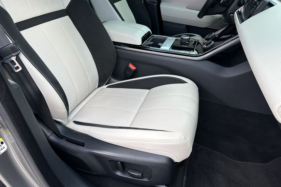 Продам Land Rover Velar R-Dynamic D240 2018 года в Киеве