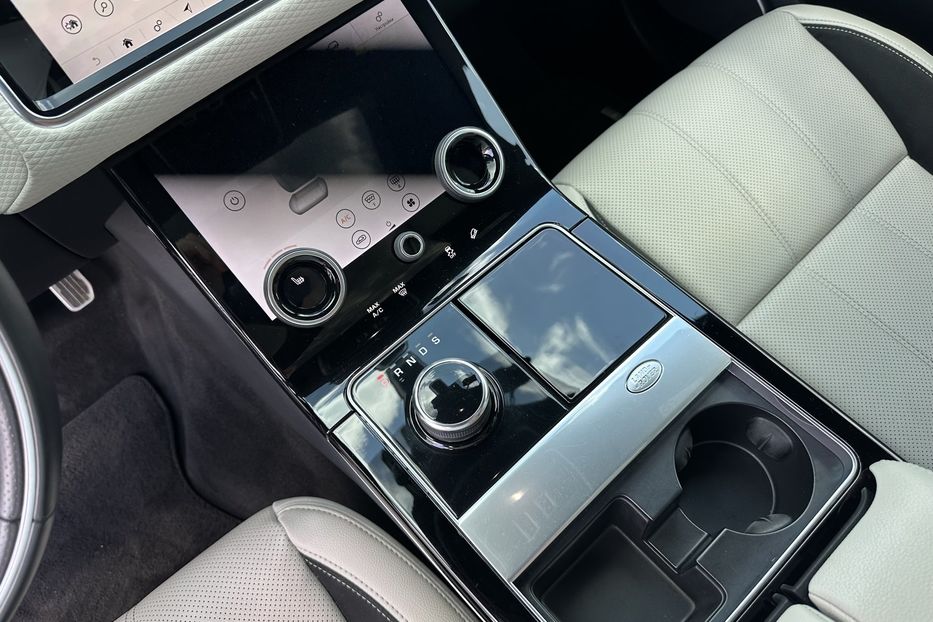 Продам Land Rover Velar R-Dynamic D240 2018 года в Киеве