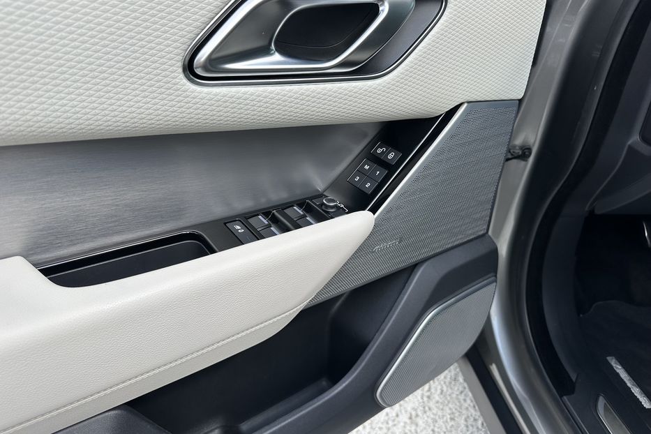 Продам Land Rover Velar R-Dynamic D240 2018 года в Киеве
