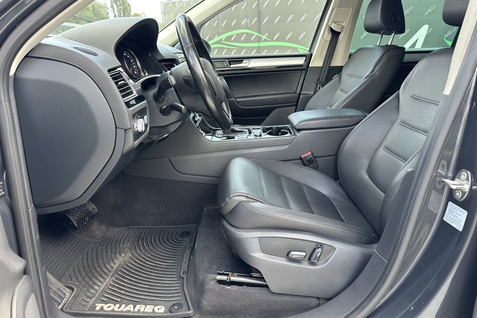 Продам Volkswagen Touareg TDI 4motion 2014 года в Киеве