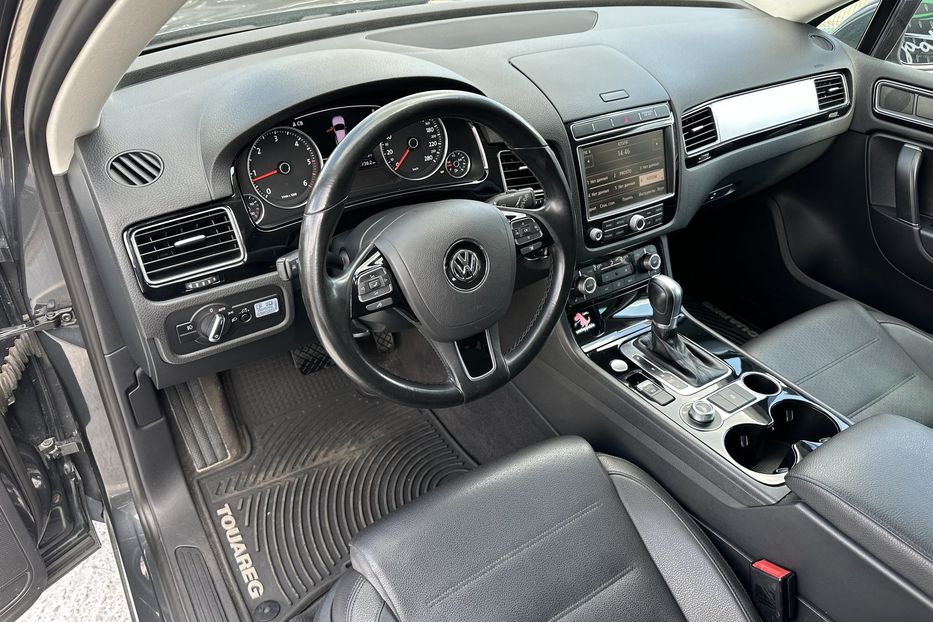 Продам Volkswagen Touareg TDI 4motion 2014 года в Киеве