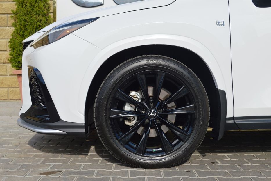 Продам Lexus NX 300 NX350 2022 года в Одессе