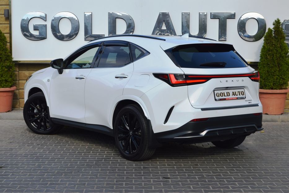 Продам Lexus NX 300 NX350 2022 года в Одессе