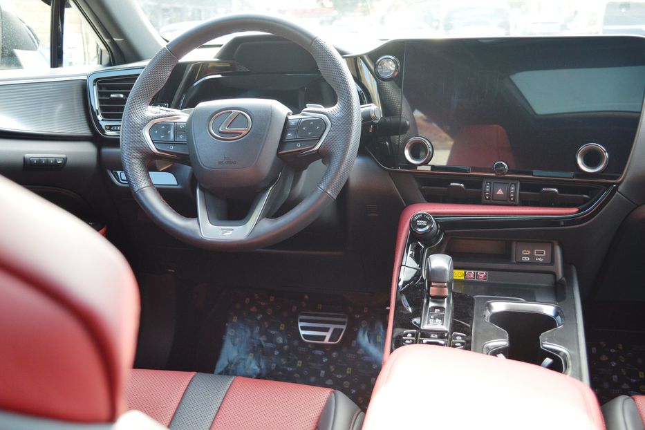 Продам Lexus NX 300 NX350 2022 года в Одессе