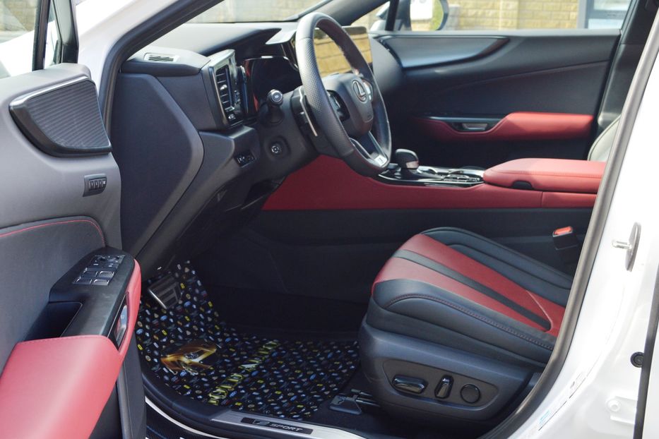 Продам Lexus NX 300 NX350 2022 года в Одессе