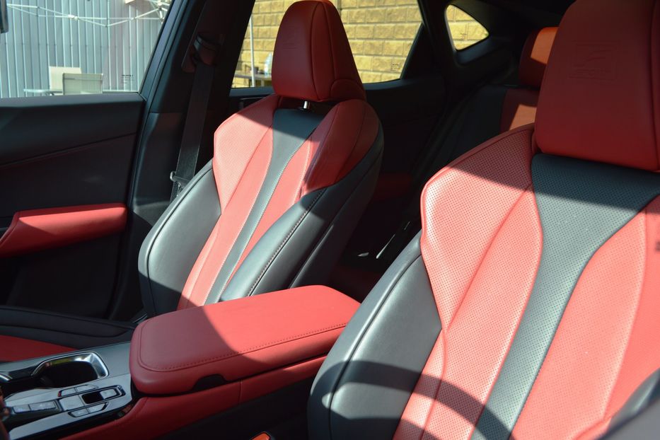 Продам Lexus NX 300 NX350 2022 года в Одессе