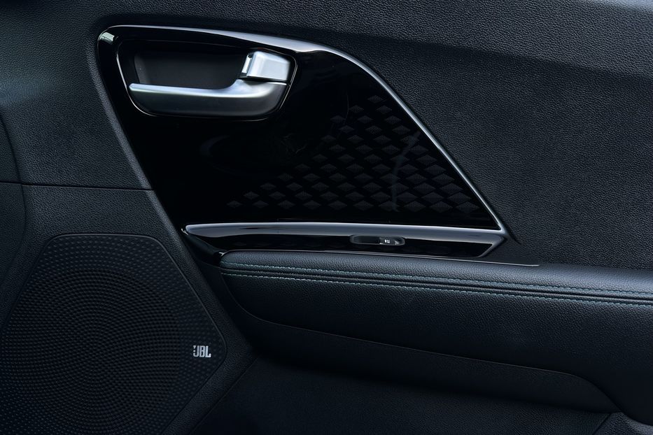 Продам Kia Niro 64 кВт Макс. комплектектація 2021 года в Львове