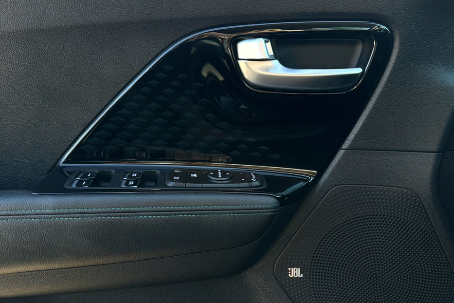Продам Kia Niro 64 кВт Макс. комплектектація 2021 года в Львове