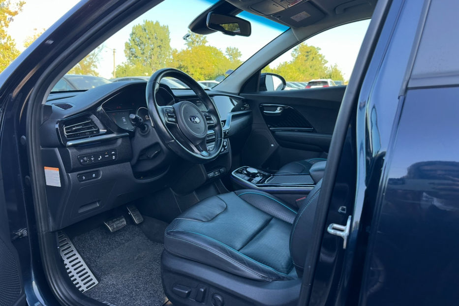 Продам Kia Niro 64 кВт Макс. комплектектація 2021 года в Львове