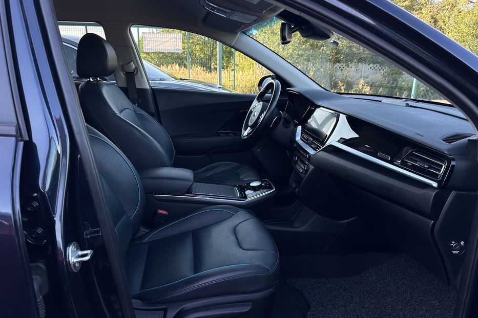 Продам Kia Niro 64 кВт Макс. комплектектація 2021 года в Львове