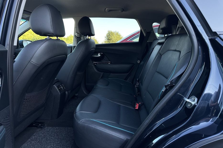 Продам Kia Niro 64 кВт Макс. комплектектація 2021 года в Львове