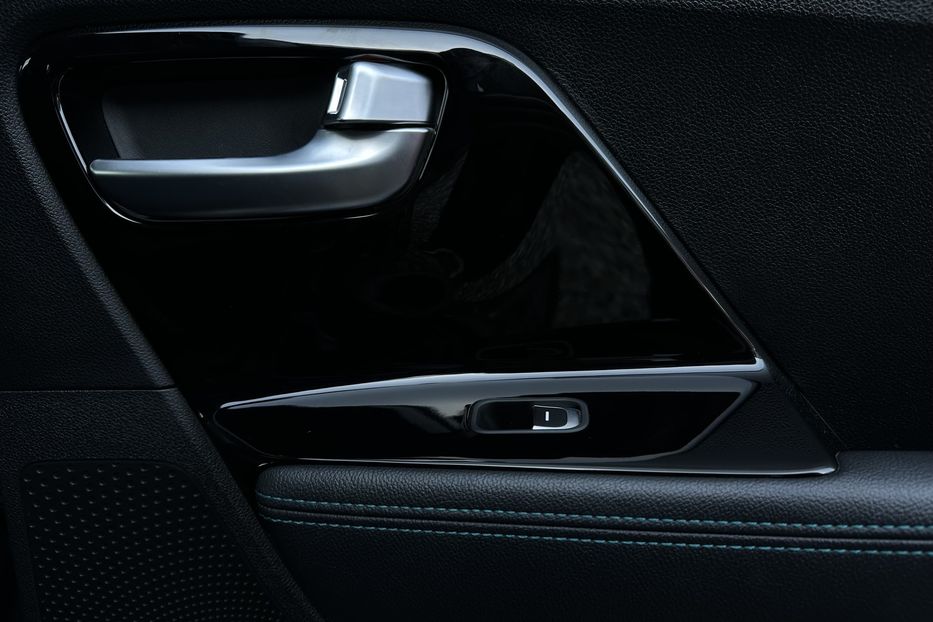Продам Kia Niro 64 кВт Макс. комплектектація 2021 года в Львове