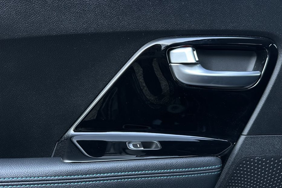 Продам Kia Niro 64 кВт Макс. комплектектація 2021 года в Львове