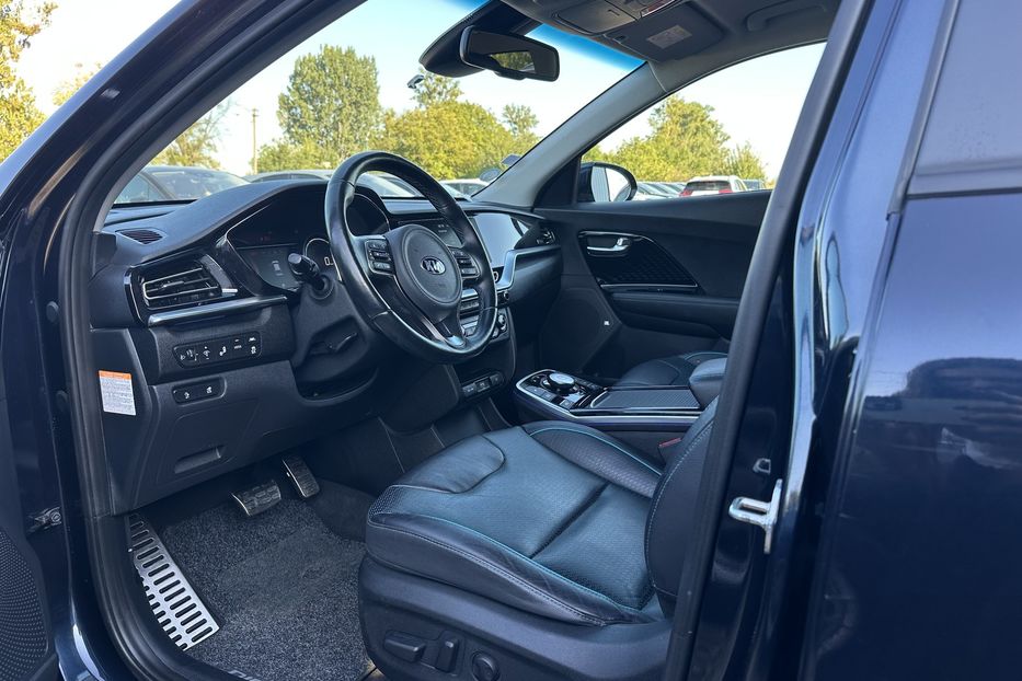 Продам Kia Niro 64 кВт Макс. комплектектація 2021 года в Львове