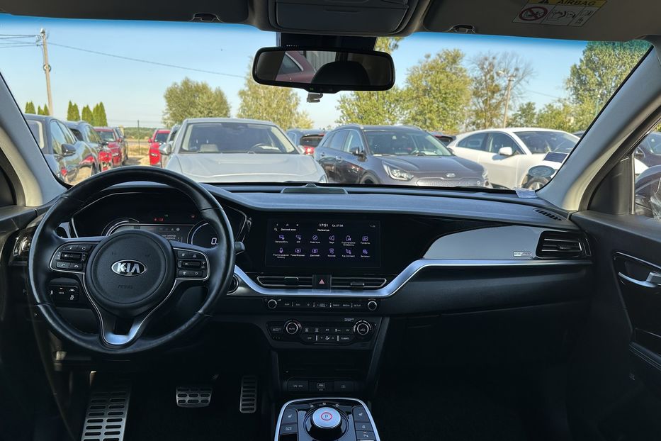 Продам Kia Niro 64 кВт Макс. комплектектація 2021 года в Львове