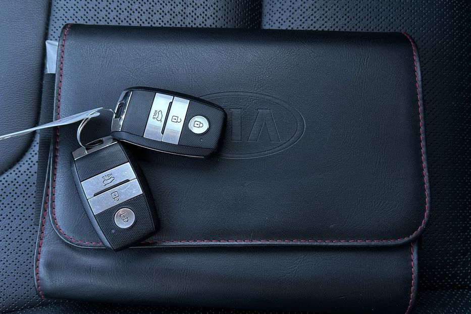 Продам Kia Niro 64 кВт Макс. комплектектація 2021 года в Львове