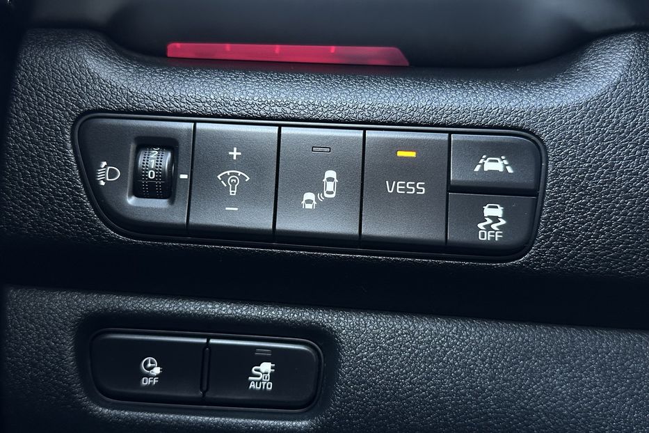 Продам Kia Niro 64 кВт Макс. комплектектація 2021 года в Львове