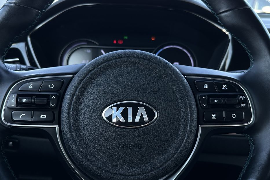 Продам Kia Niro 64 кВт Макс. комплектектація 2021 года в Львове