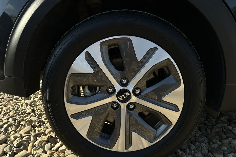 Продам Kia Niro 64 кВт Макс. комплектектація 2021 года в Львове