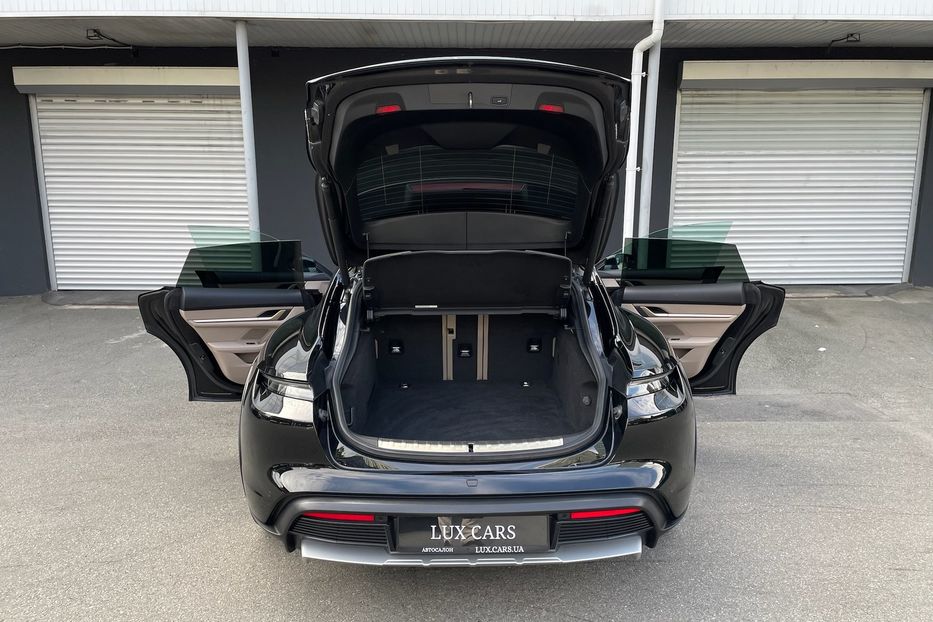 Продам Porsche Taycan 4 Cross Turismo 2023 года в Киеве