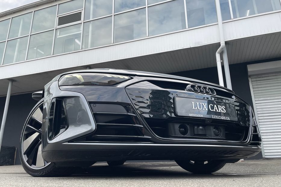 Продам Audi E-Tron RS GT 2022 года в Киеве