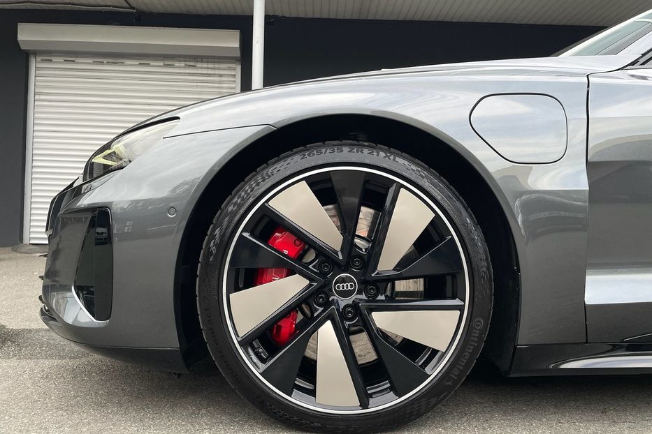 Продам Audi E-Tron RS GT 2022 года в Киеве