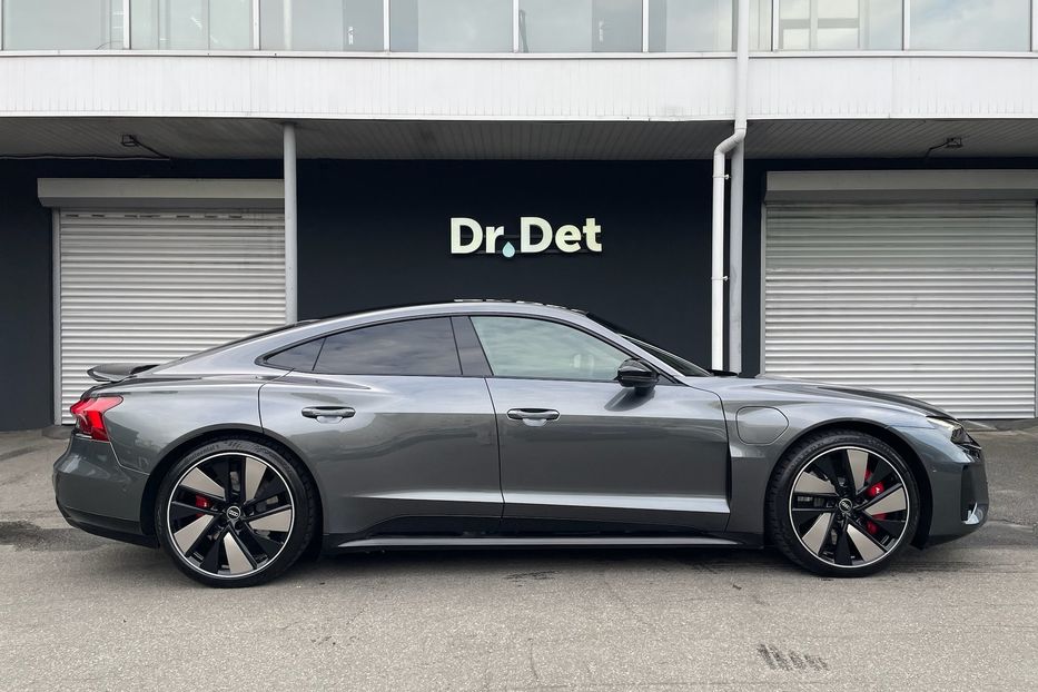 Продам Audi E-Tron RS GT 2022 года в Киеве