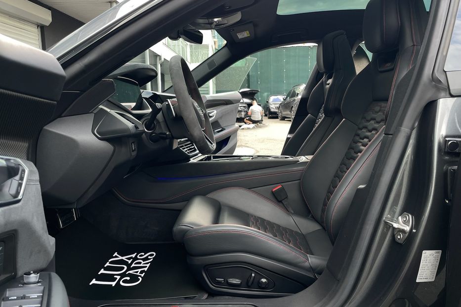Продам Audi E-Tron RS GT 2022 года в Киеве