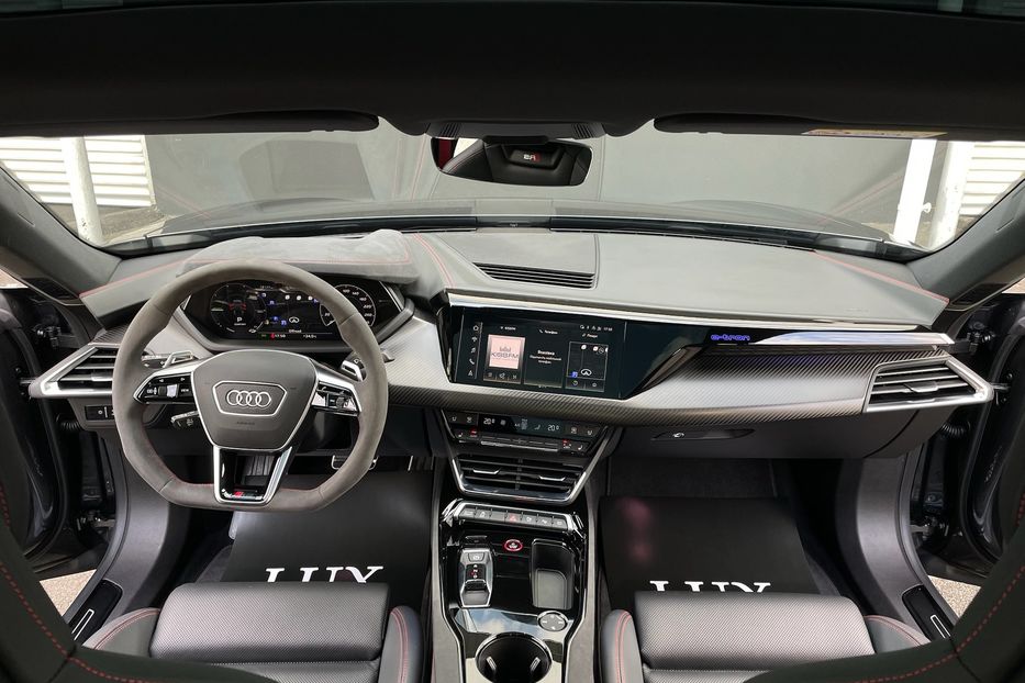 Продам Audi E-Tron RS GT 2022 года в Киеве