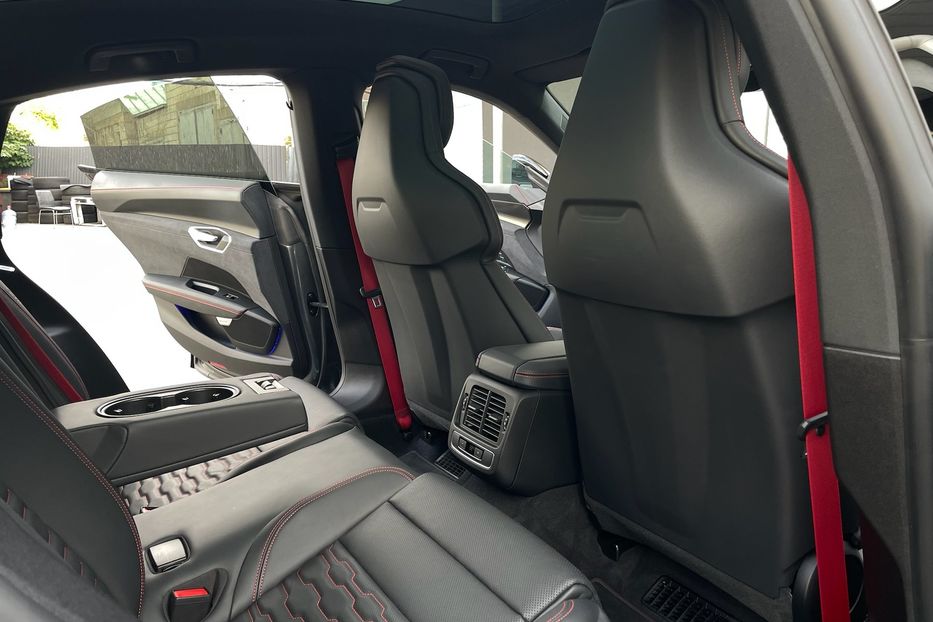 Продам Audi E-Tron RS GT 2022 года в Киеве