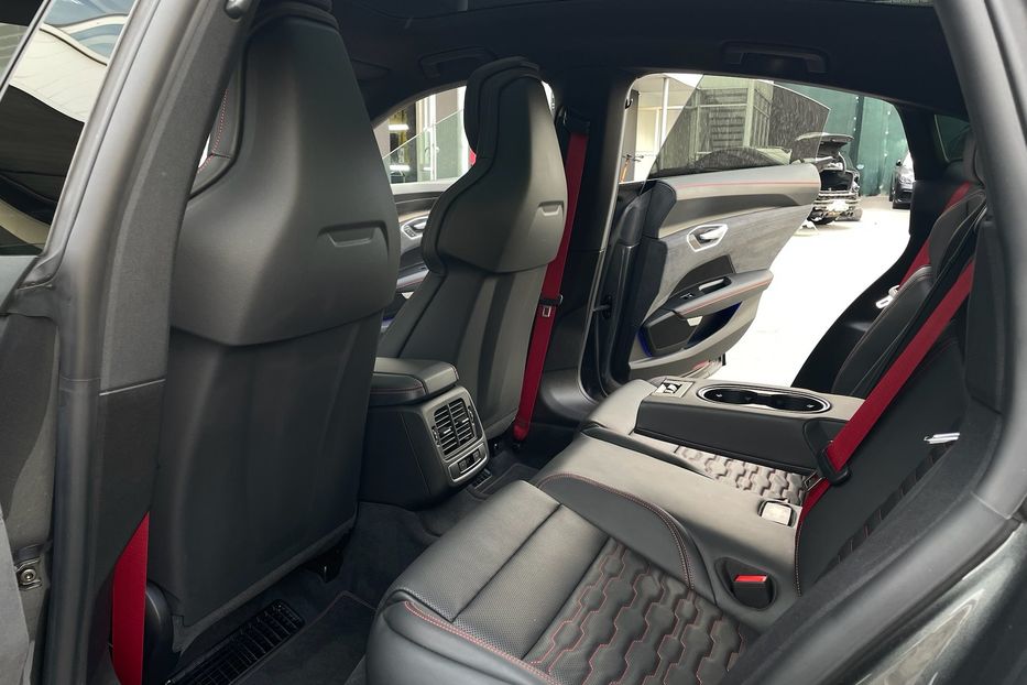Продам Audi E-Tron RS GT 2022 года в Киеве