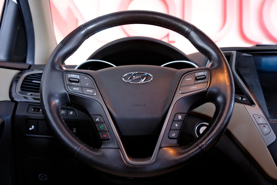Продам Hyundai Santa FE Sport 2016 года в Одессе