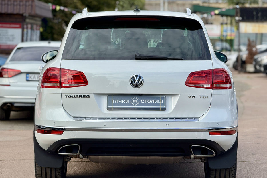 Продам Volkswagen Touareg 2016 года в Киеве