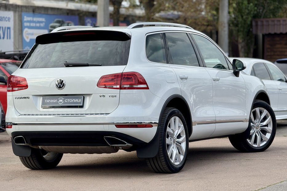 Продам Volkswagen Touareg 2016 года в Киеве