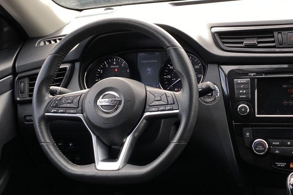 Продам Nissan Rogue 2017 года в Луцке