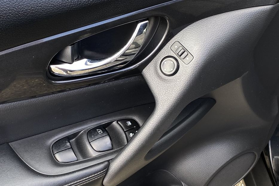 Продам Nissan Rogue 2017 года в Луцке