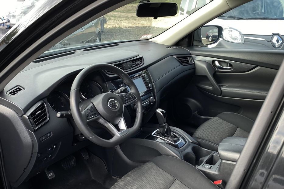 Продам Nissan Rogue 2017 года в Луцке