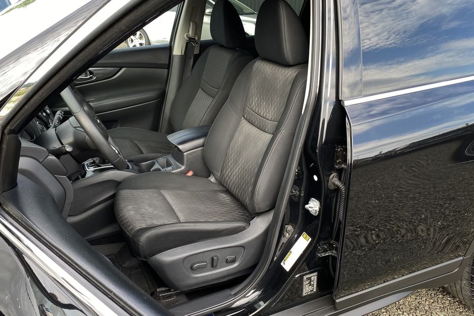 Продам Nissan Rogue 2017 года в Луцке